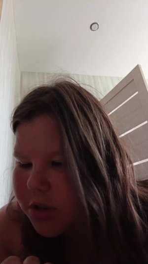 делаю задание которые мне задают но нельзя 18+