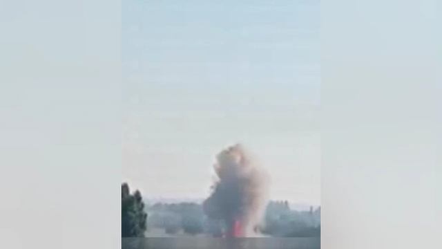 Одесса сегодня 💥Местные говорят, что уже несколько раз прилеты были в одно место.