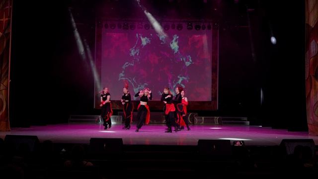 EVERGLOW - 