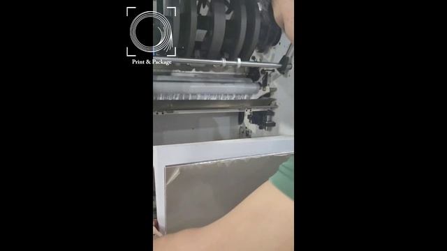 Машина для изготовления фотокниг и альбомов с технологией Lay Flat
