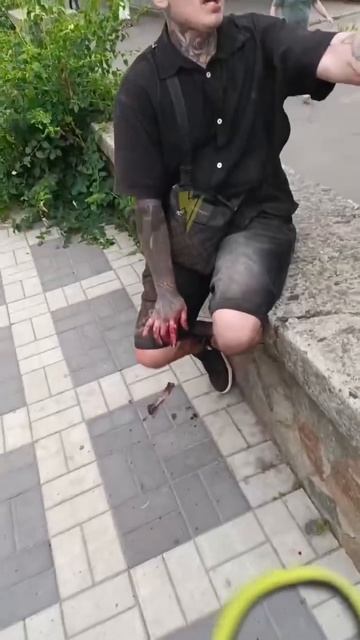ТЦКшники Кривого Рога пытались мобилизовать иностранца, а когда узнали что он иностранец, избили.