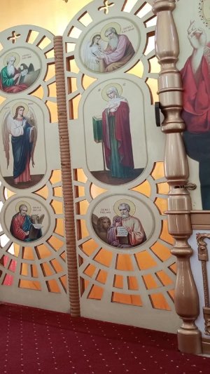 Божественная служба в храме Святой Троицы