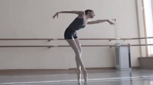 Умирающий лебедь - Репетиция - bolshoiballetacademy (МГАХ) Венская (Ермощенко) (