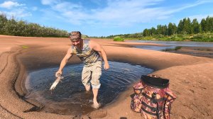 ЛОВИ ЩУК РУКАМИ С ЛУЖИ. МОЩНАЯ ЛОВЛЯ РЫБЫ С ОДНОЙ ТОЧКИ. О ТАКОЙ РЫБАЛКЕ МОЖНО ТОЛЬКО МЕЧТАТЬ.