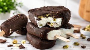 Домашнее эскимо с фисташками — внутри Nutella