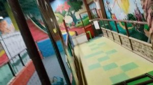 Милана играет на развлекательные центре 😍