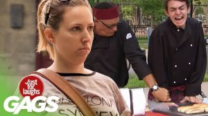 Жарка человеческой руки, вращающийся стул, странная шутка официантки!