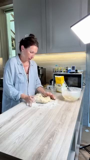 Трубочки со сгущёнкой 🥐Все рецепты в комментариях !