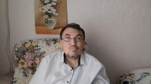 Вологжанка! Купи спрей и штатив. Сколько можешь издеваться над своими зрителями?!