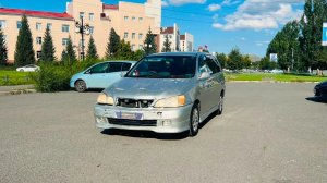 Toyota Gaia, 2001 год