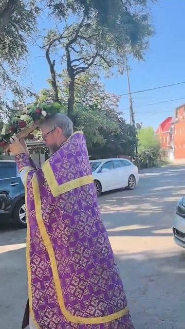 Крестный ход в праздник Животворящего Креста Господня