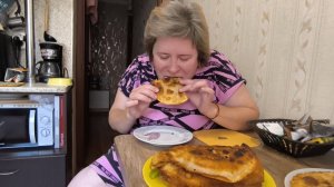 Любашины будни,мукбанг ✅Чебуреки‼️