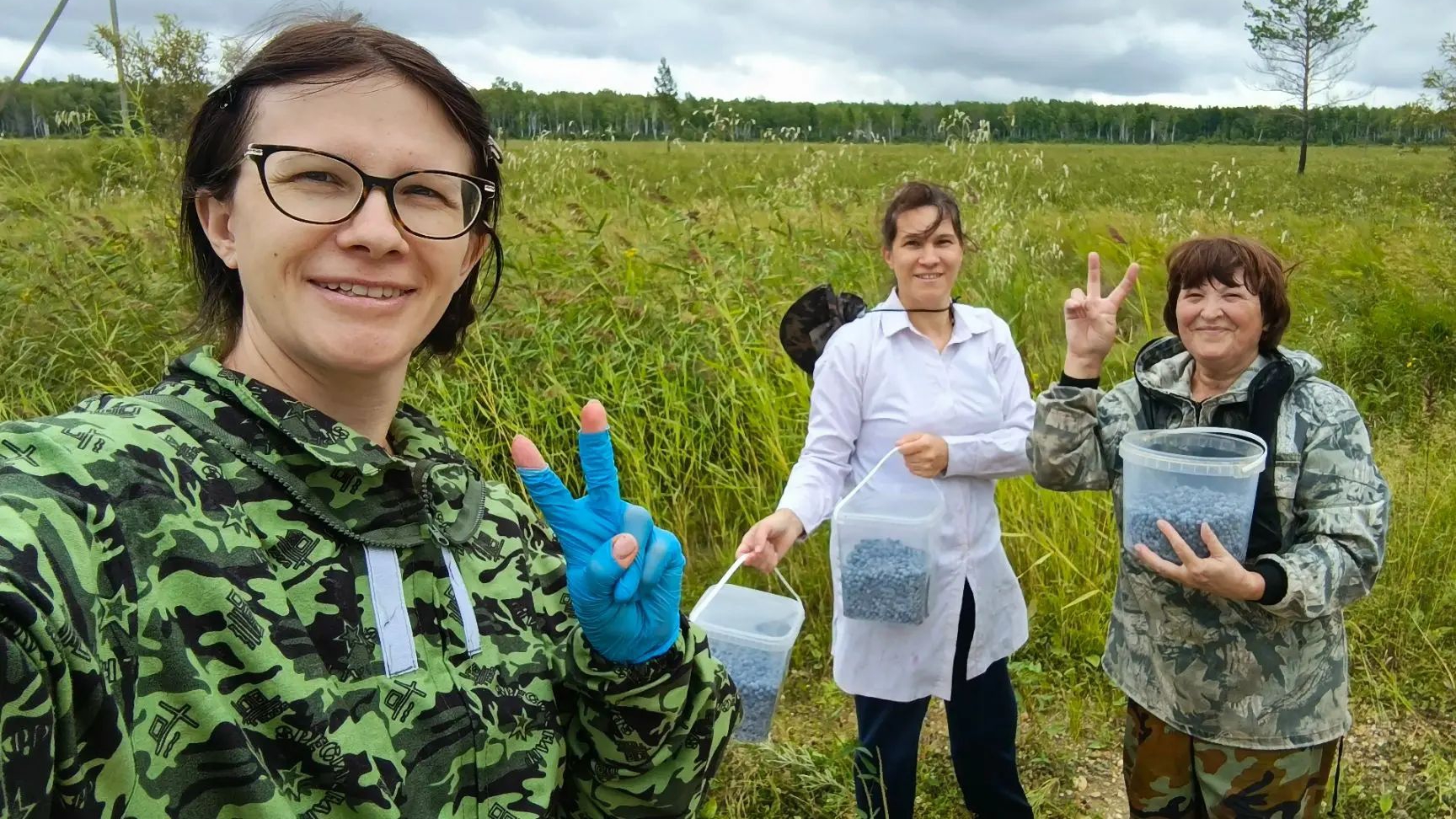 Нам всё мало... Ребёнку море по колено Где хочет, там и купается