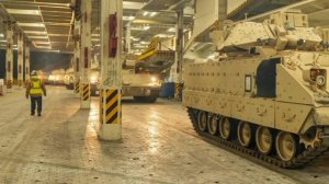 Темпы поставок американского оружия Украине упали вдвое.

Ежемесячные выплаты подрядчикам по програм