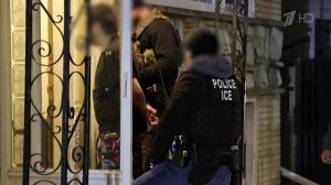 В США резко выросло число арестов и судебных решений о депортации мигрантов.
