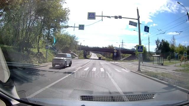 Кто таким права выдаёт?