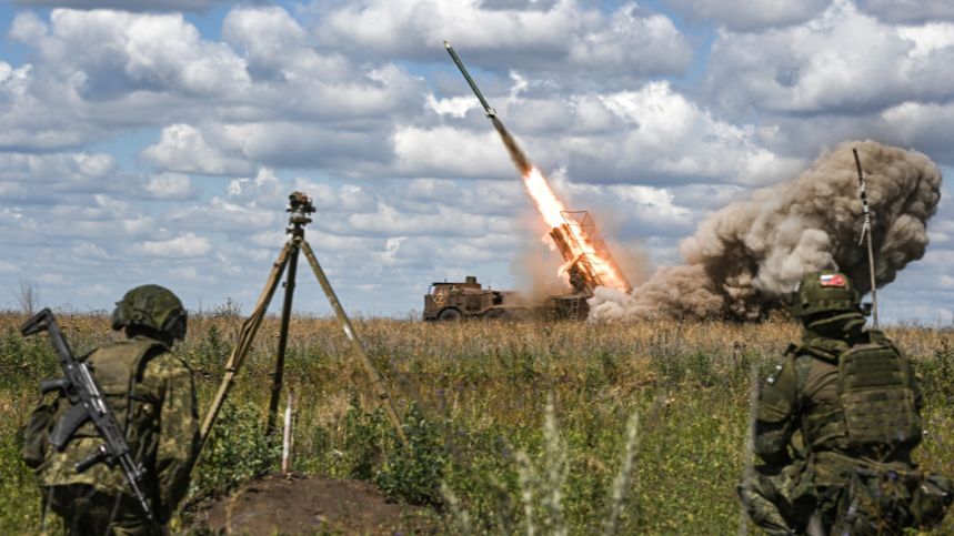 «Ураган» помешал ВСУ осуществить ротацию. Лучшее видео из зоны СВО