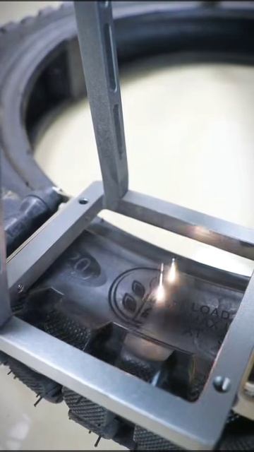 CYCJET Portable Laser Marking Machine M20
contact me +86 17638121917