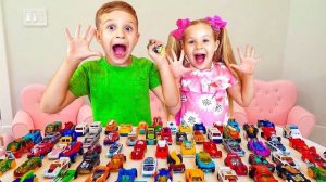 Диана и Рома играют с игрушечными машинками | Hot Wheels City