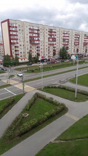 мы тусим у окна