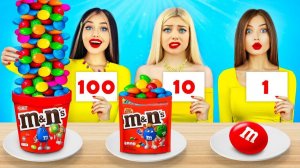 100 СЛОЕВ ЕДЫ ЧЕЛЛЕНДЖ _ Пробуем 100 слоев гигантской vs маленькой пиццы и фастфуда
