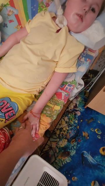 какое нибудь занятие, да  найдем с принцессой 😌скучать не успеваем 💪👸🙂#евасма1 #папасаша