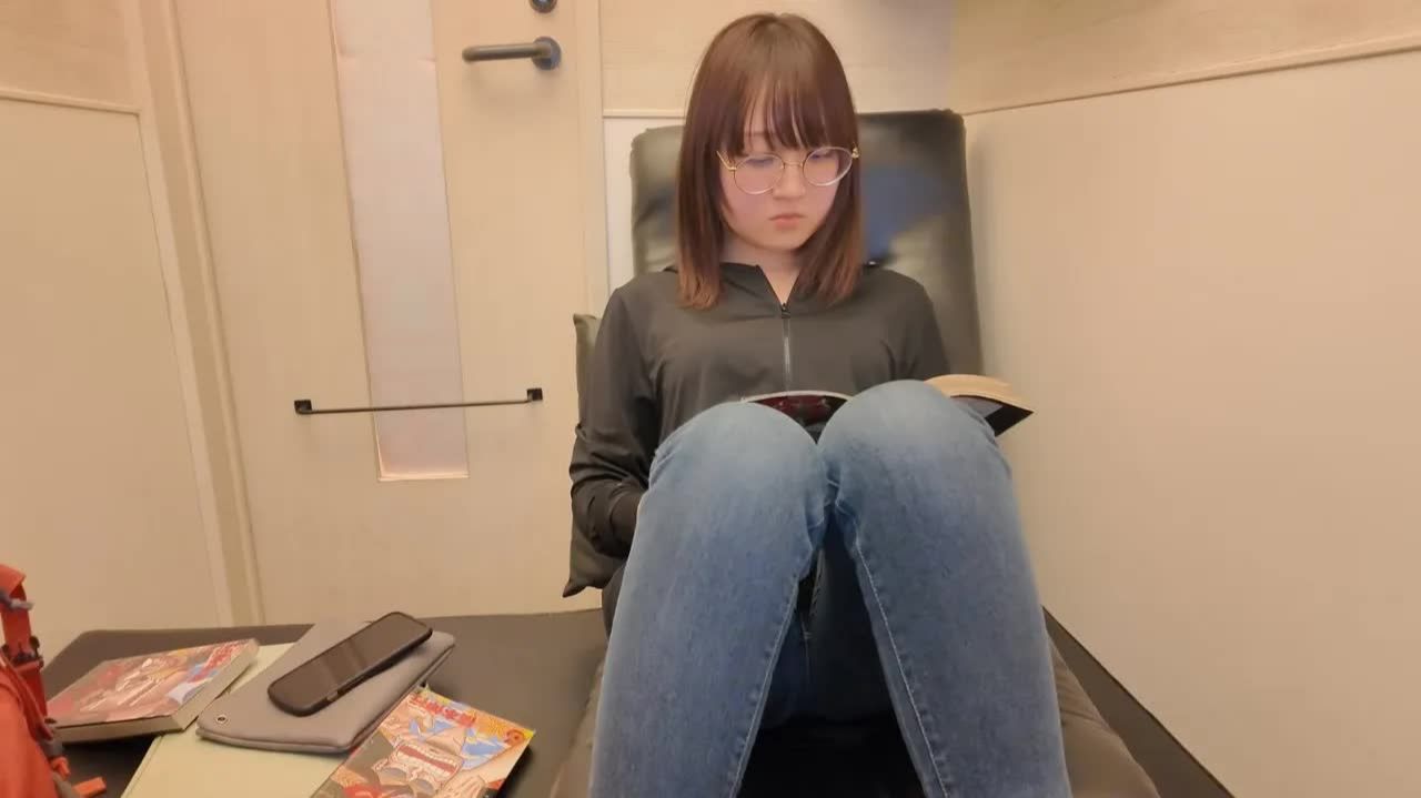 Daily Life In Japan🇯🇵 ｜ Relaxing At A Manga Café📚☕️
