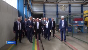 Глава Башкортостана Радий Хабиров посетил новые цеха завода «Ойлтиммаш» в Кумератау
