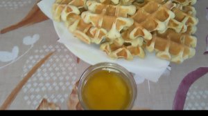 Всех с праздником. Жизнь на пенсии.
