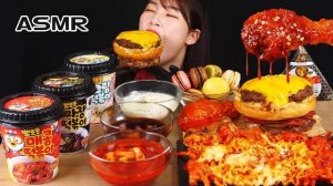 Мукбанг - десерты и сырные закуски и бургер