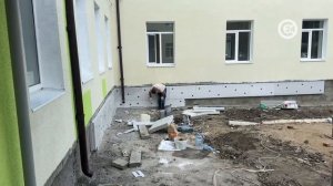 Панков с учителями школы №81 контролируют капремонт здания
