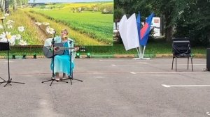 Эх,загулял...😃Пою на сельском празднике.Дети резвятся на горках,шумят...🤩