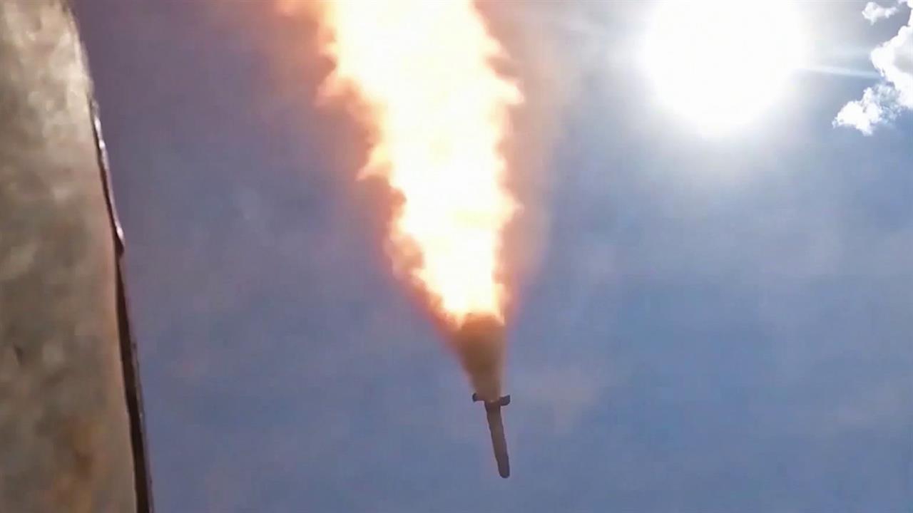 Наша армия нанесла удары по складам с горючим и вооружением в Одессе и пригороде.