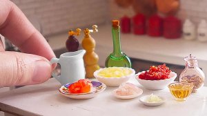 Миниатюрное приготовление филиппинского куриного адобо на игрушечной кухне