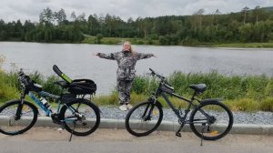 По лесным тропинам...