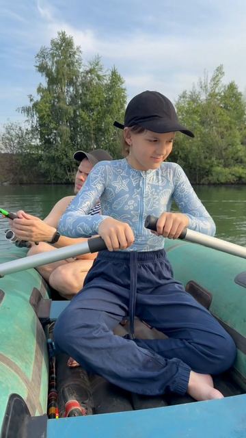 А у вас отличаются прогулки с мамой и папой?😂