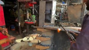Изготовление ковшей экскаваторов из корабельной стали. Пакистан