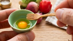 Миниатюрная кухня: жареная говядина и рис