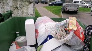 Как я зарабатываю лазая по мусоркам Питера? Dumpster Diving