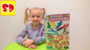 Лепим  набором нового цветного пластелина  Dough Shooters