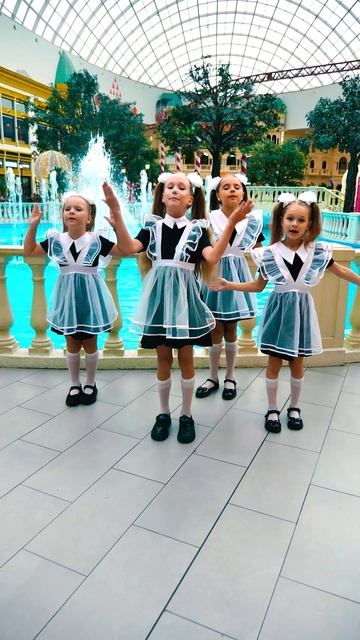 📚 С каким настроением идёшь в школу? Пиши эмодзи! 👇😍🎶 #kidsvox #школа #reels #трендыreels