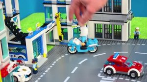Трактор Пожарная машинка и другие игрушки Веселое игрушечное видео детям