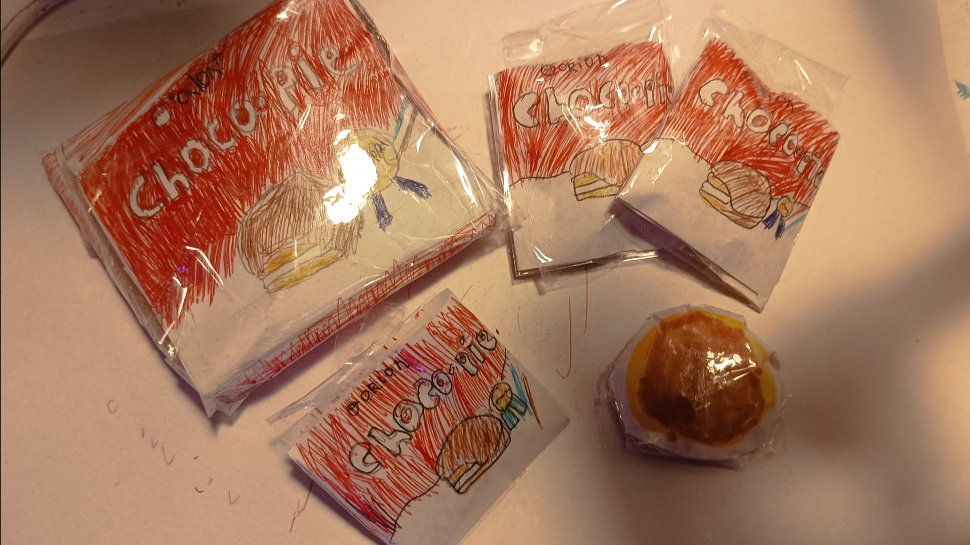 Вау! Мини Choco Pie из бумаги своими руками! Просто и понятно.