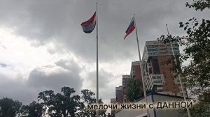КОСТЫРЕВА**НЕ ЗАКРЫВАЙТЕ ДРУГ ОТ ДРУГА ....  ДВЕРИ**ОЧЕНЬ КРАСИВАЯ ПЕСНЯ. ПРОГУЛКУ НИКТО НЕ ОТМЕНЯЛ.