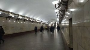 Станция метро Арбатская интерьер, пассажиры, поезда Москва Фрагмент 8