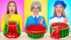 Кулинарный Челлендж_ Я против Бабушки _ Потрясающие Кухонные Лайфхаки