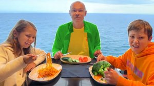 Еда на корабле _ 8 ресторанов и все с заданиями