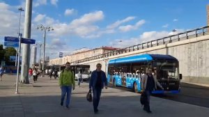 Автобус Лиаз-5292.65-03 следует по маршруту 451(А/в «Пушкино»- Москва)