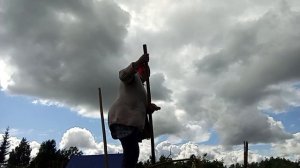 ВНИЗ ГОЛОВОЙ
НЕ СТОЮ😄