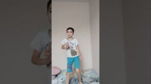 все танцы я вам покажу ребятки мои только подписывайтесь на мой канал я вам сейчас их покажу будет т